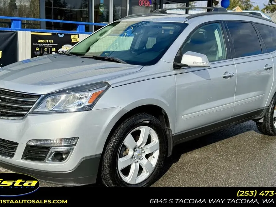 2016 Chevrolet Traverse 1LT photo 1