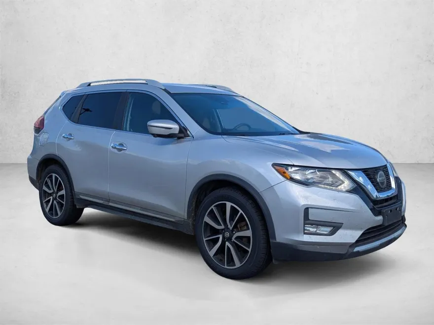 2020 Nissan Rogue SL photo 1