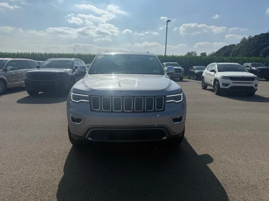 2019 Jeep Grand Cherokee Limited photo 1