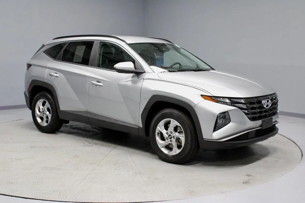 2024 Hyundai Tucson SEL photo 1