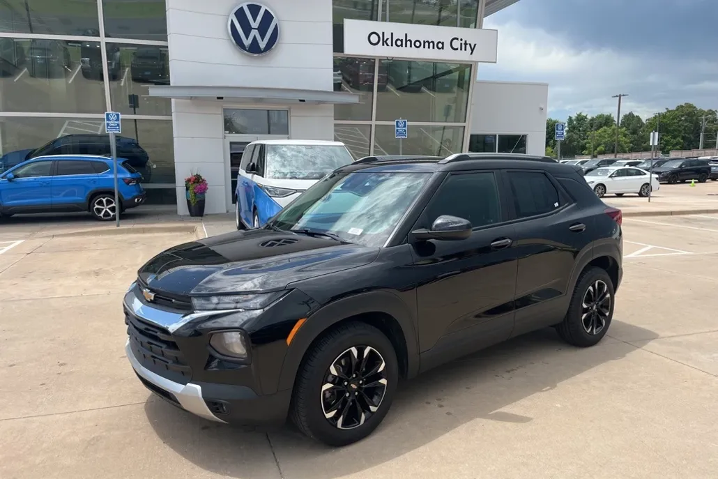 2021 Chevrolet Trailblazer LT photo 1
