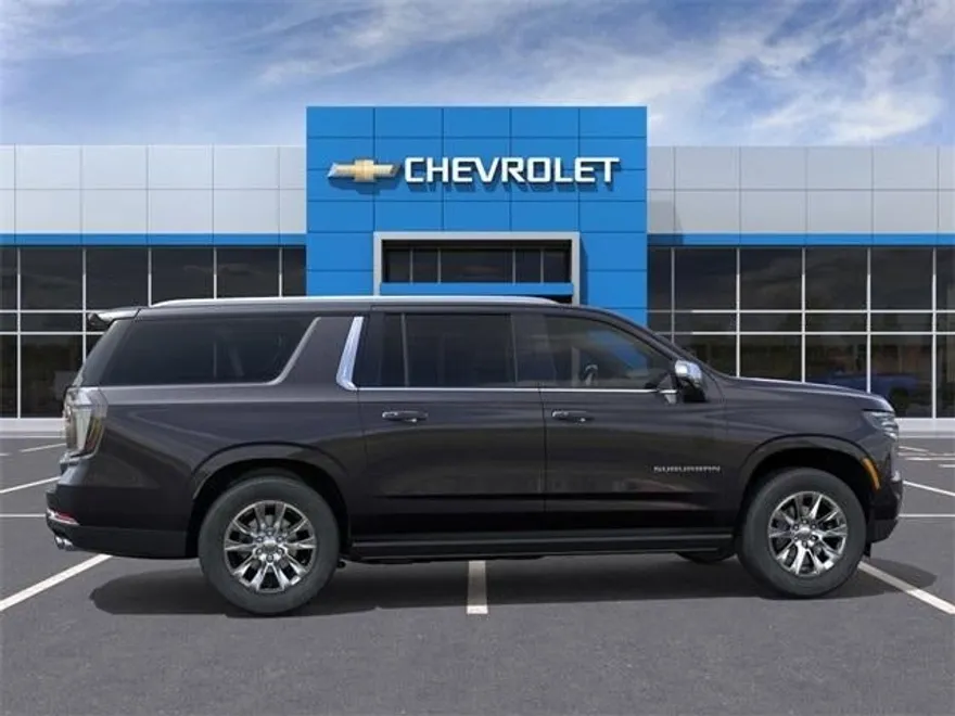 2025 Chevrolet Suburban Premier photo 1