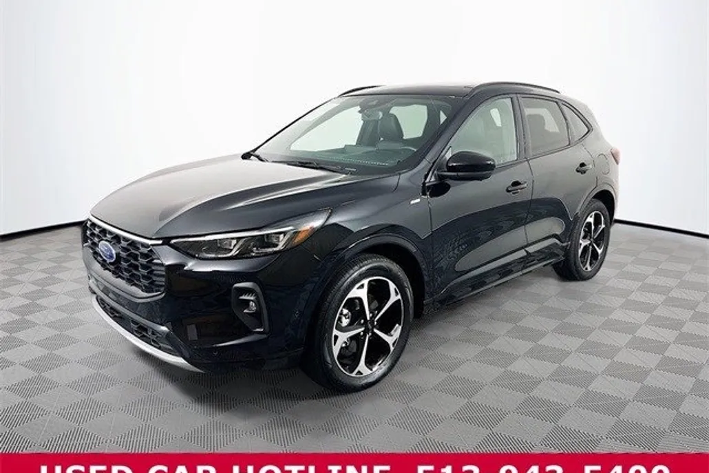 2024 Ford Escape ST-Line Elite photo 1