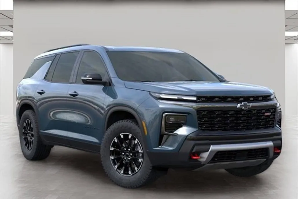 2026 Chevrolet Traverse Z71 photo 1
