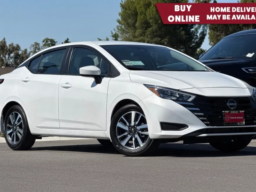 2025 Nissan Versa 1.6 SV photo 1
