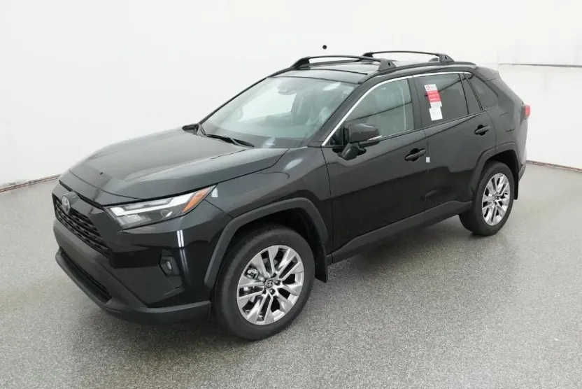 2025 Toyota RAV4 XLE Premium photo 1