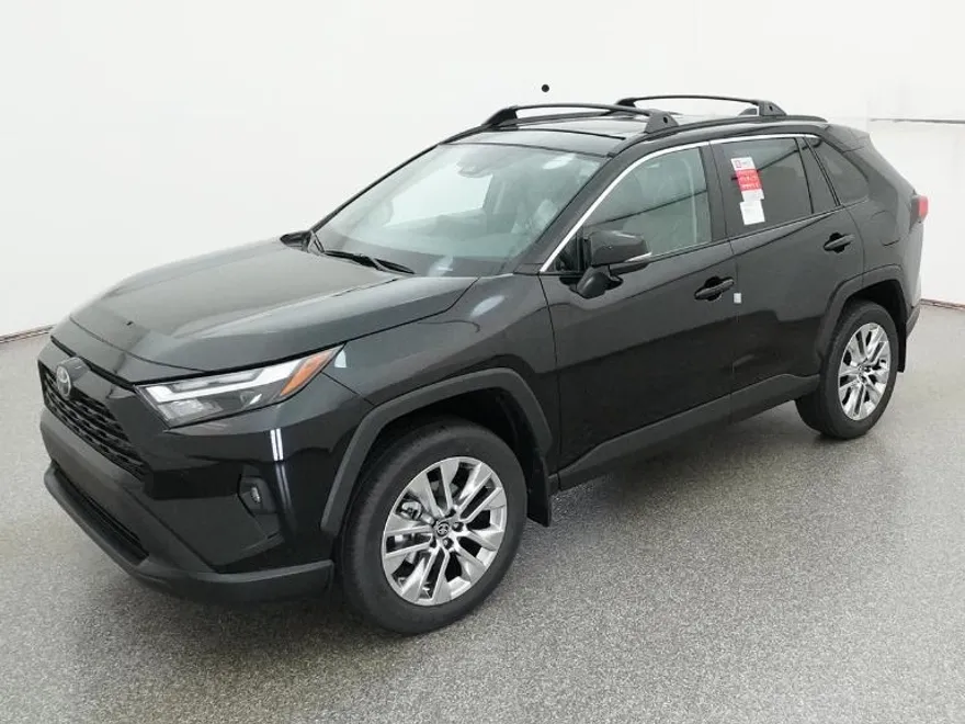 2025 Toyota RAV4 XLE Premium photo 1