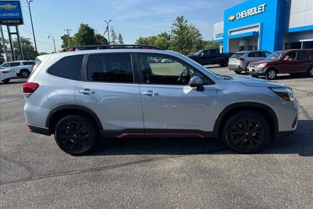 2020 Subaru Forester Sport photo 1
