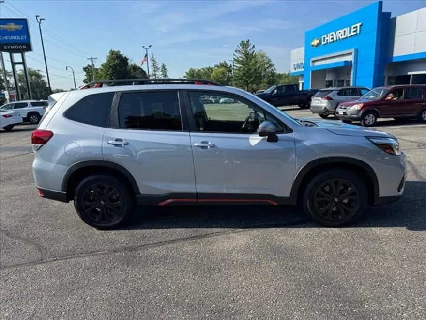 2020 Subaru Forester Sport photo 1
