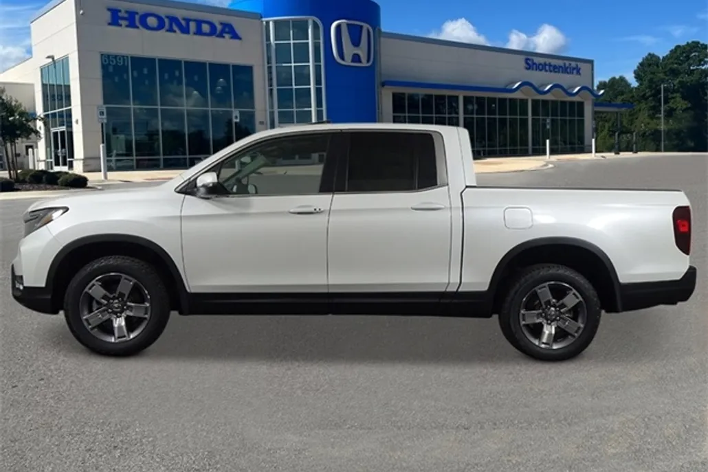 2025 Honda Ridgeline RTL photo 1