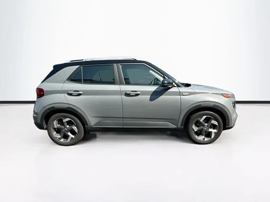2022 Hyundai Venue SEL Limited photo 1
