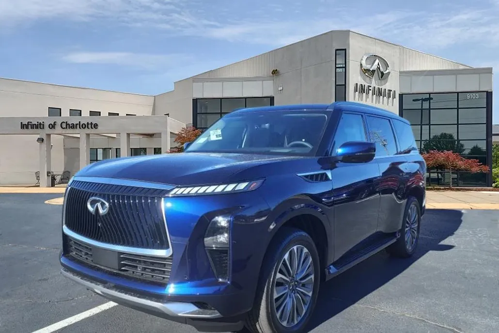 2025 Infiniti QX80 Luxe photo 1