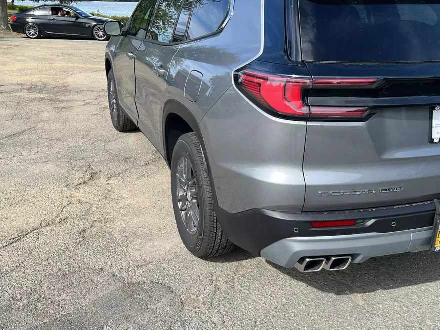 2026 Gmc Acadia Elevation photo 1