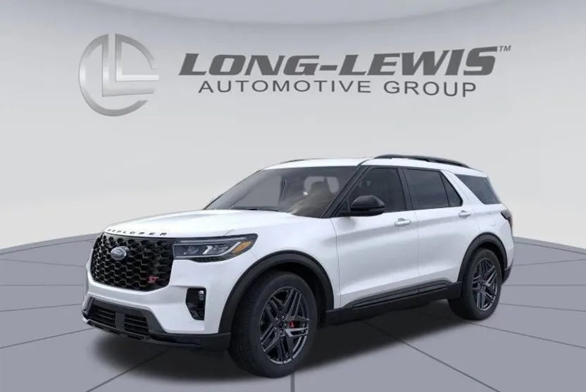 2025 Ford Explorer ST photo 1