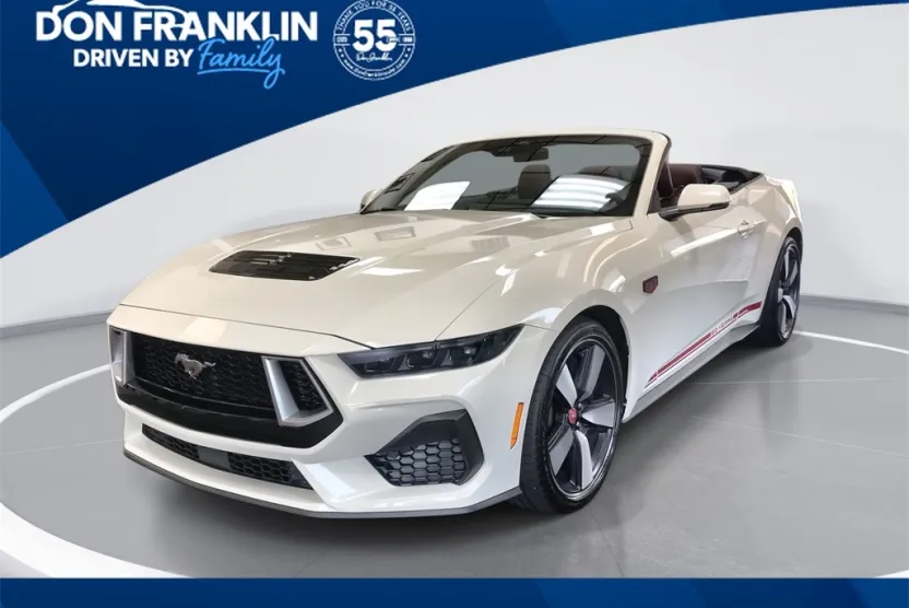 2025 Ford Mustang GT Premium photo 1