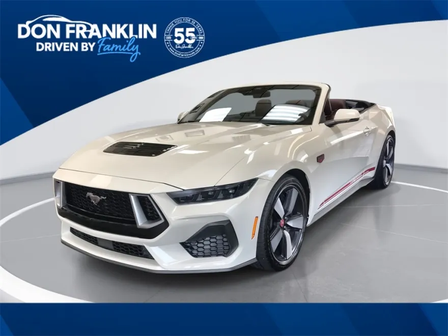 2025 Ford Mustang GT Premium photo 1