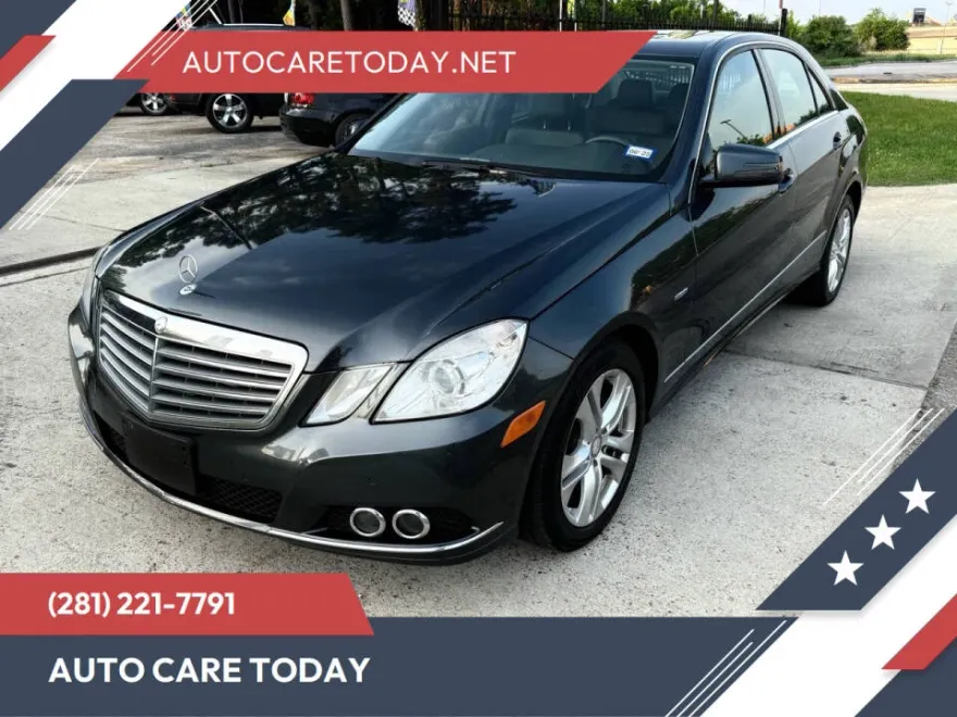 2011 Mercedes Benz E 350 BlueTEC photo 1