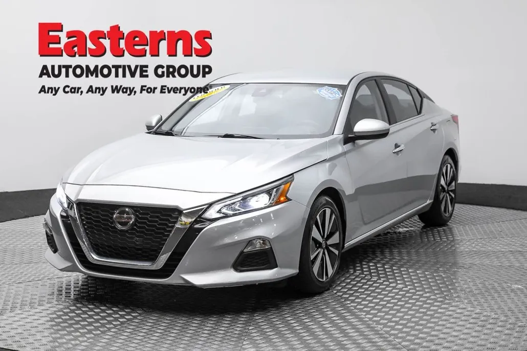 2022 Nissan Altima 2.5 SV photo 1