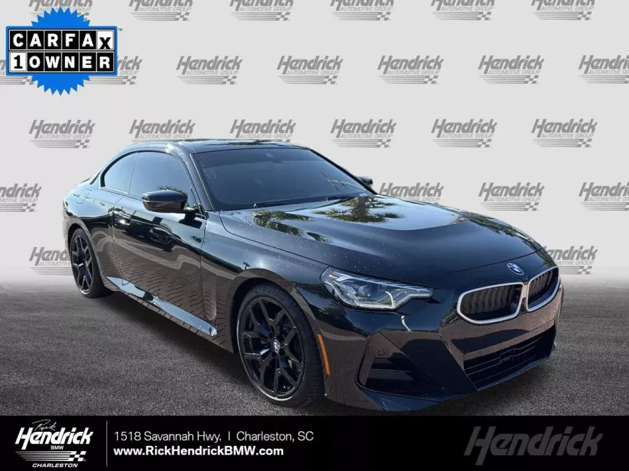 2025 Bmw 230i photo 1