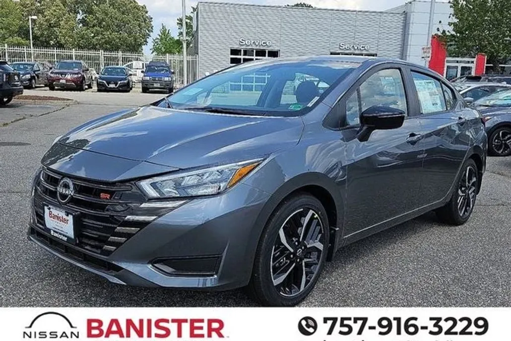 2025 Nissan Versa SR photo 1