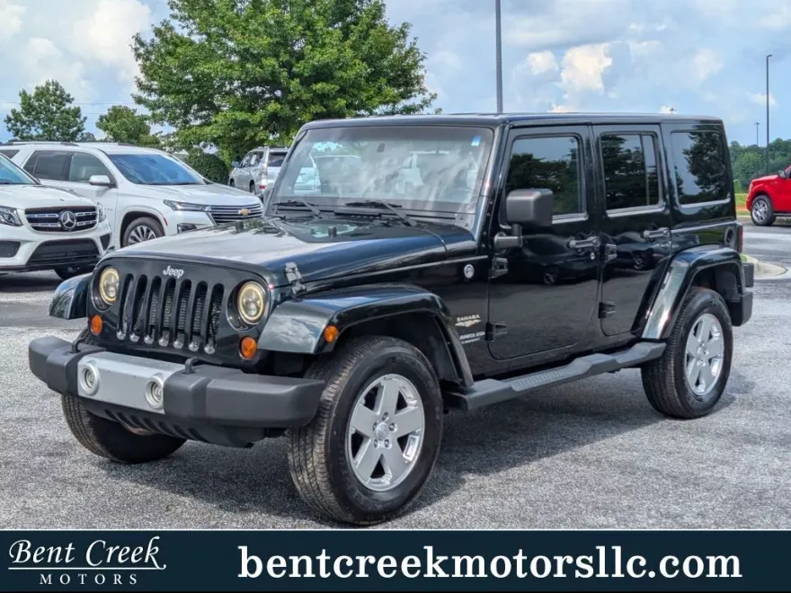 2012 Jeep Wrangler Unlimited Sahara photo 1