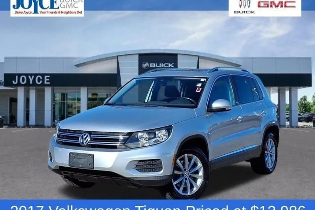 2017 Volkswagen Tiguan Wolfsburg Edition photo 1