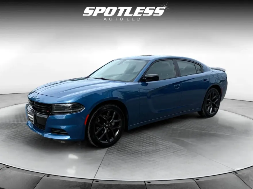2022 Dodge Charger SXT photo 1