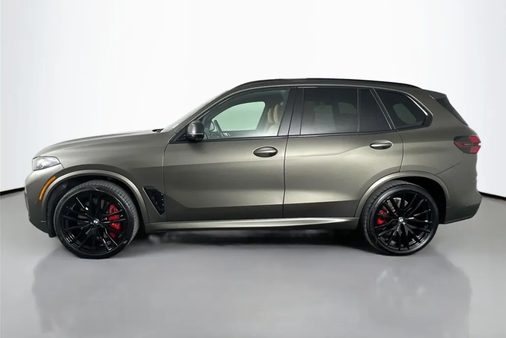 2025 Bmw X5 M60i photo 1