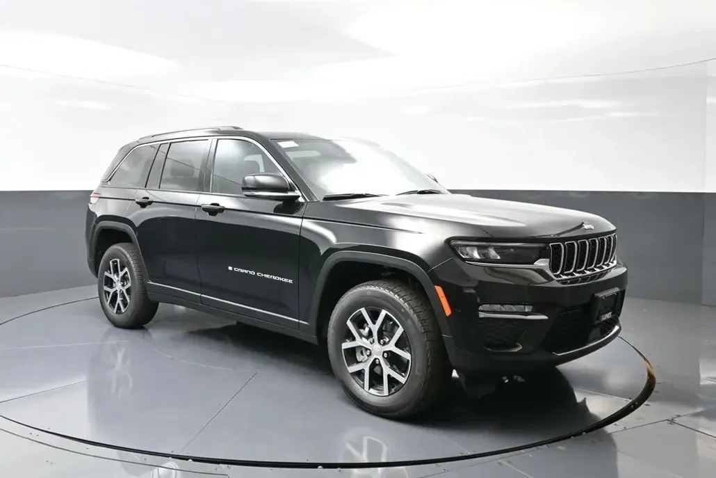 2025 Jeep Grand Cherokee Limited photo 1