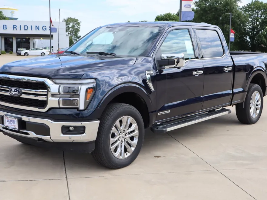 2025 Ford F-150 Lariat photo 1