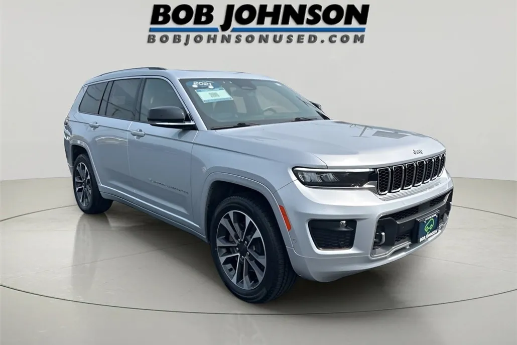 2021 Jeep Grand Cherokee Overland photo 1