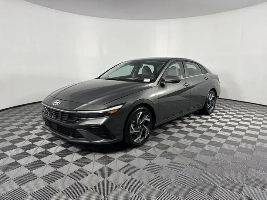 2025 Hyundai Elantra Hybrid Limited photo 1