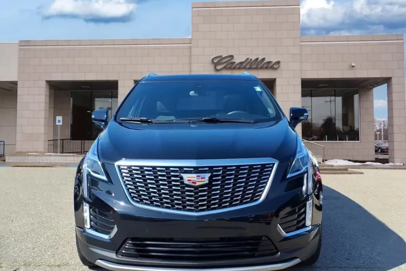 2022 Cadillac XT5 Premium Luxury photo 1