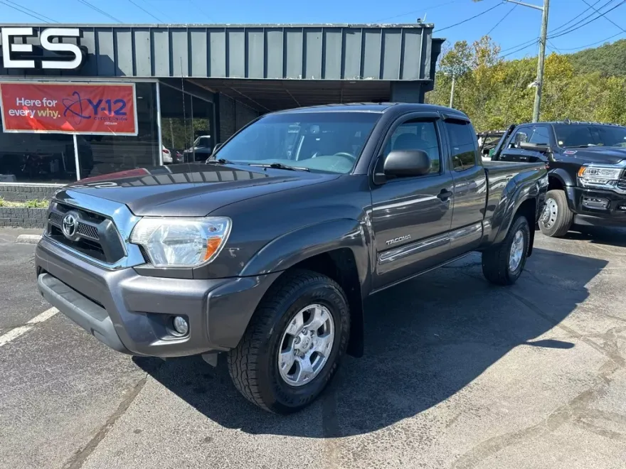 2012 Toyota Tacoma 4x4 Access Cab V6 photo 1