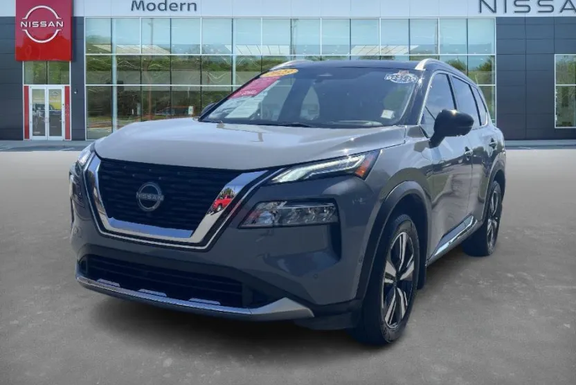 2023 Nissan Rogue Platinum photo 1