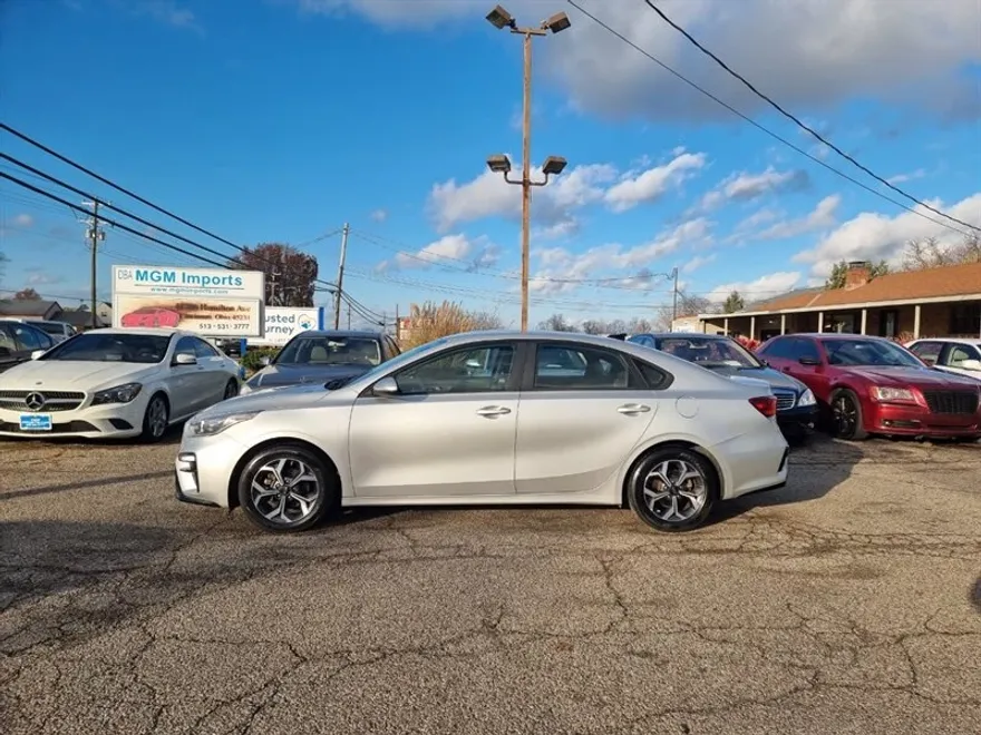 2019 Kia Forte LXS photo 1