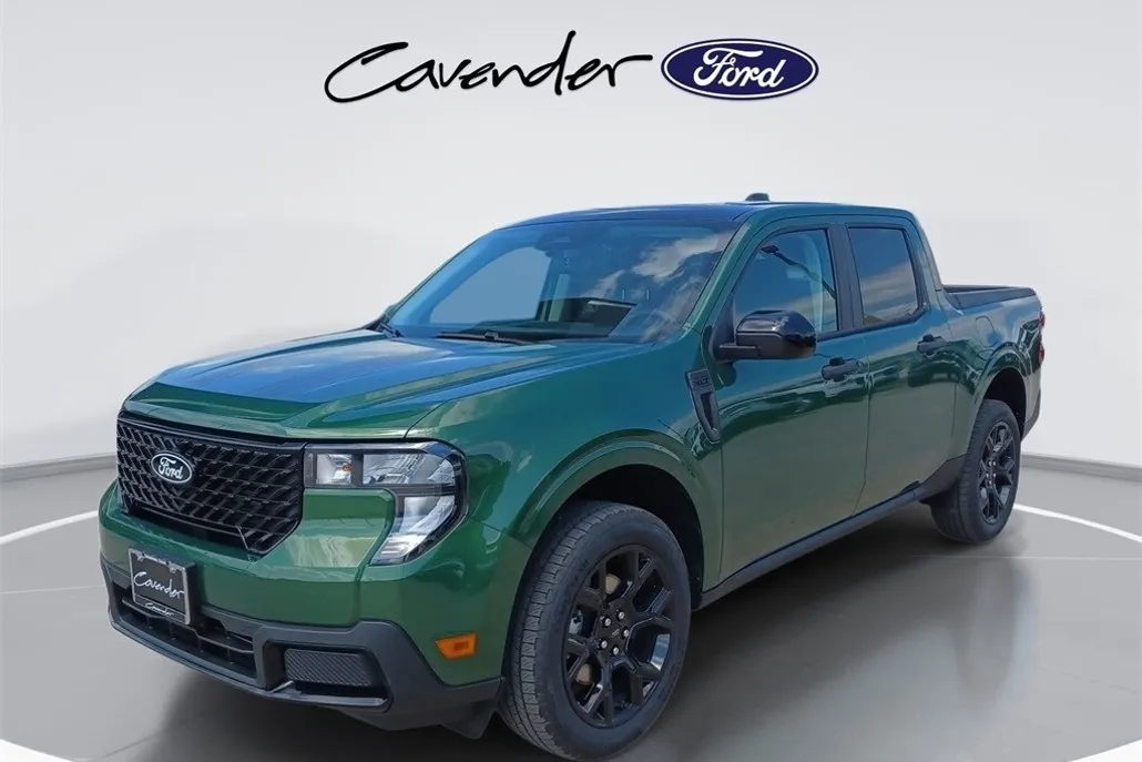 2025 Ford Maverick XLT photo 1