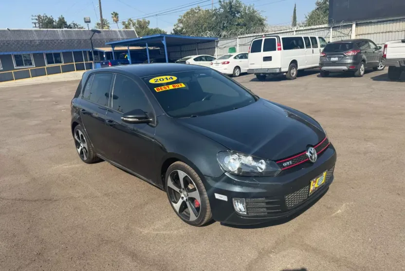 2014 Volkswagen Golf GTI Wolfsburg Edition photo 1