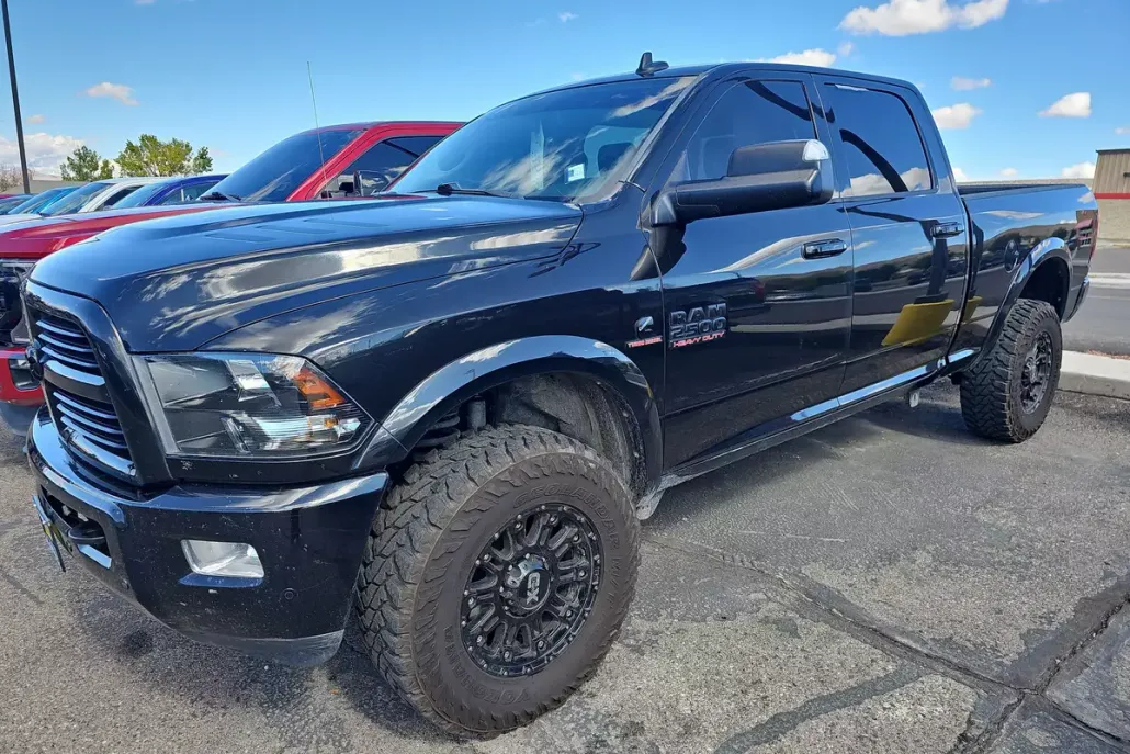 2017 Ram 2500 SLT photo 1