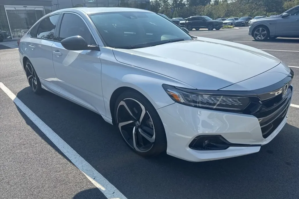 2022 Honda Accord Sport photo 1