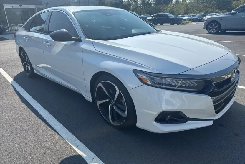 2022 Honda Accord Sport photo 1
