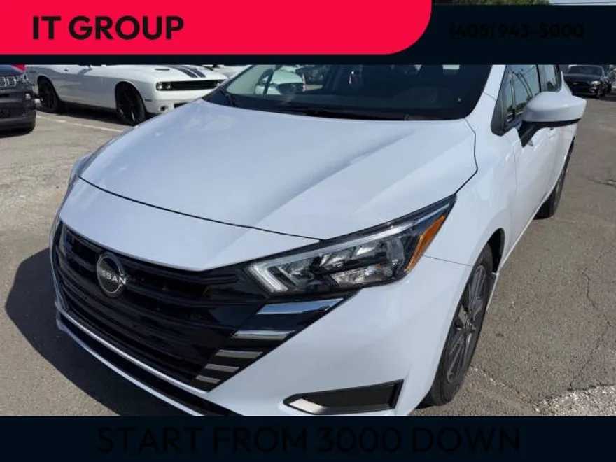 2025 Nissan Versa SV photo 1