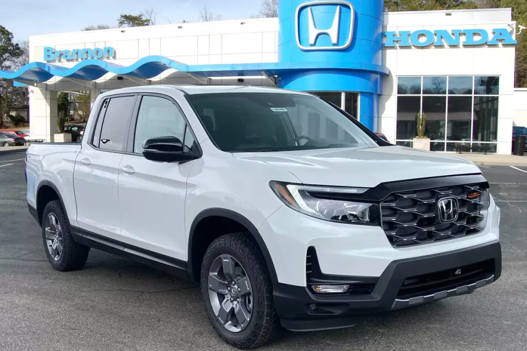 2025 Honda Ridgeline TrailSport photo 1