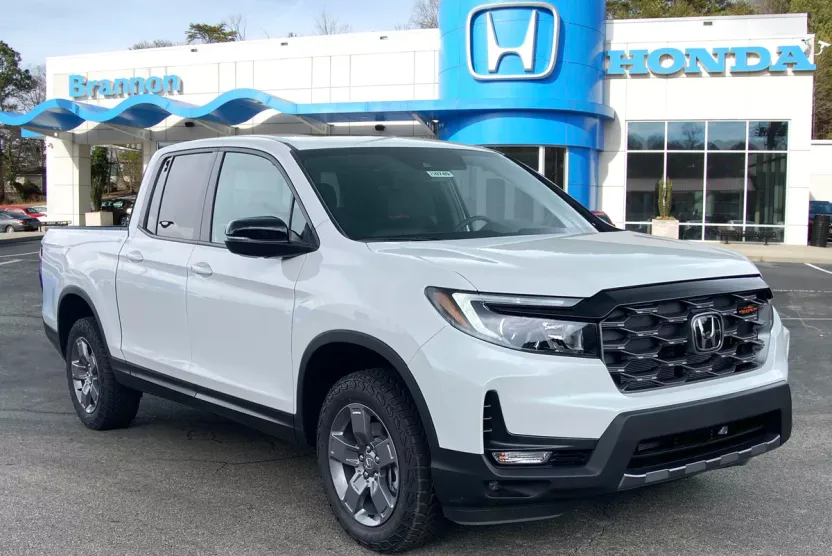 2025 Honda Ridgeline TrailSport photo 1
