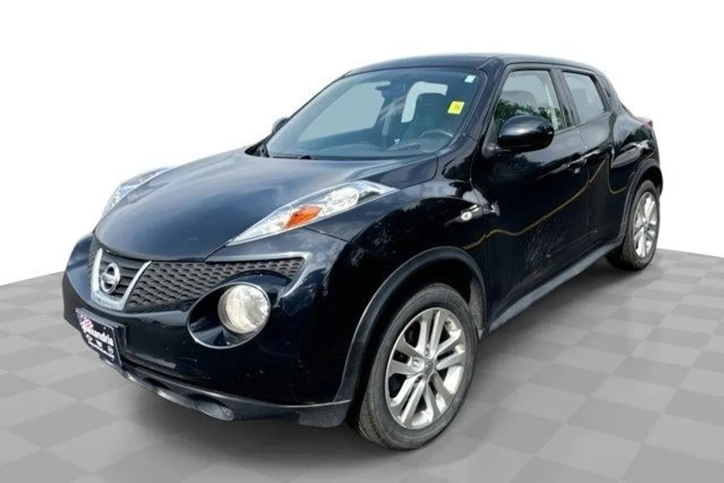 2014 Nissan Juke S photo 1
