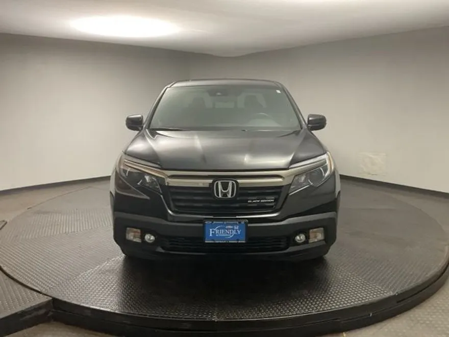 2017 Honda Ridgeline Black Edition photo 1
