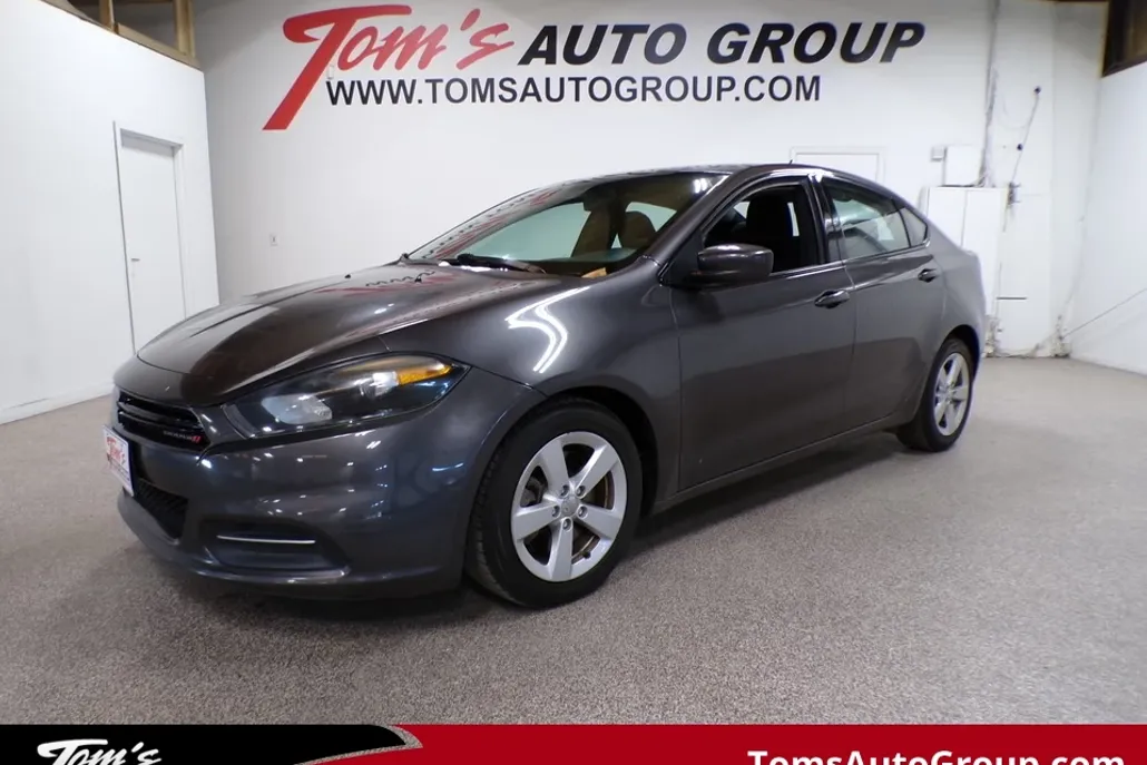 2015 Dodge Dart SXT photo 1