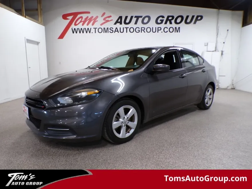 2015 Dodge Dart SXT photo 1