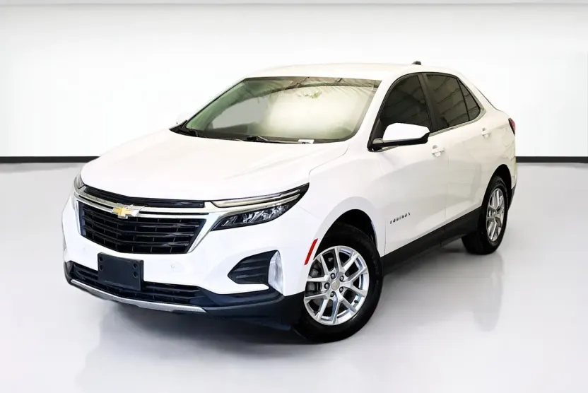 2022 Chevrolet Equinox LT photo 1