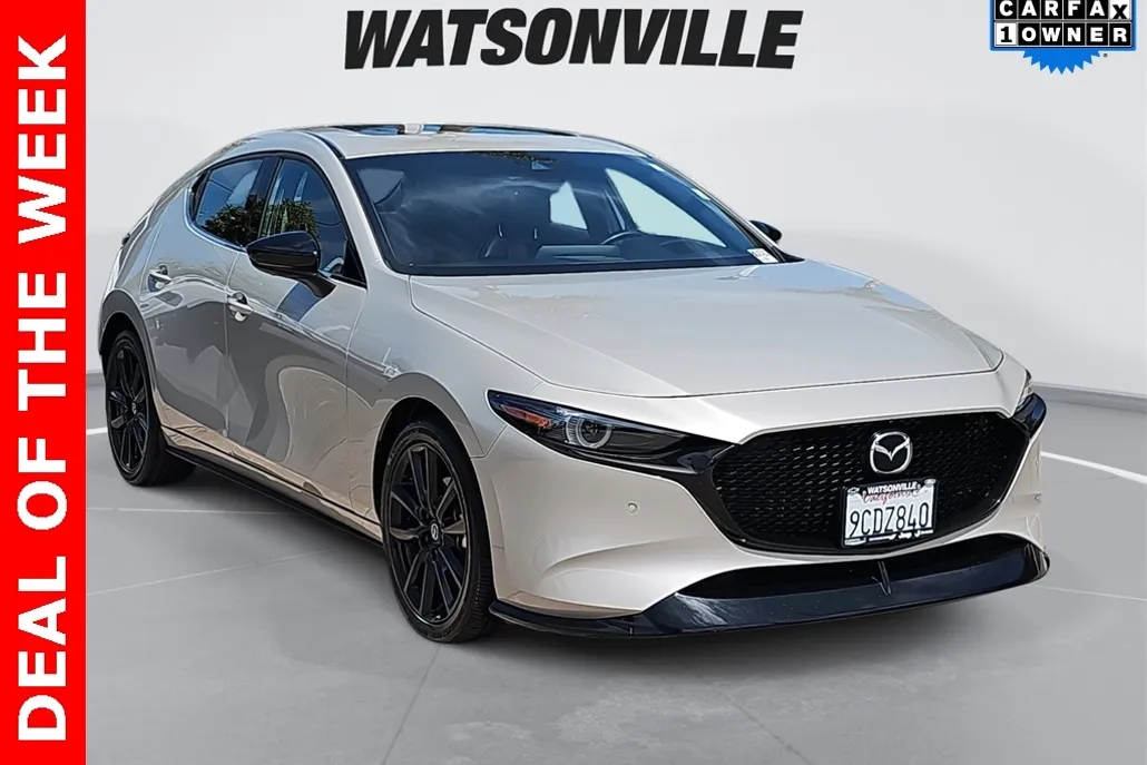 2022 Mazda Mazda3 Premium Plus photo 1